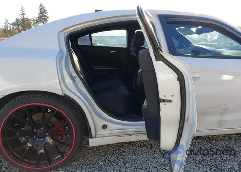 2015 Dodge Charger Sxt z USA, uszkodzony, nr VIN 2C3CDXHG0FH794504